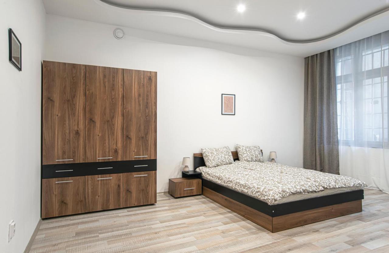 Bilyana'S 1 Bedroom Central Apartment Sofia Exterior photo