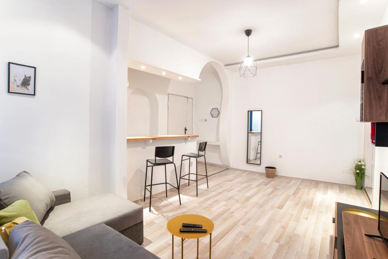 Bilyana'S 1 Bedroom Central Apartment Sofia Exterior photo